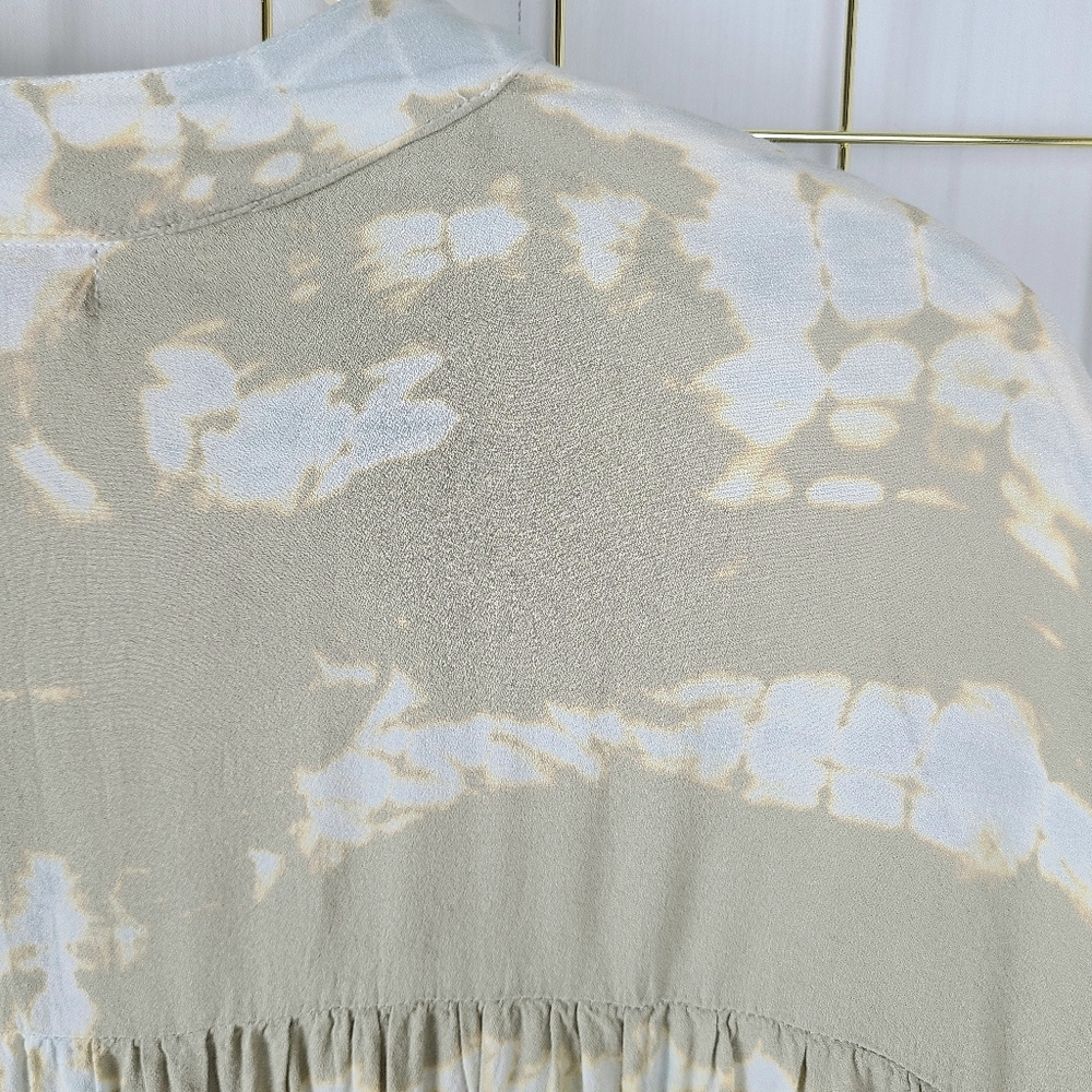 Young Fabulous & Broke Tan Blue Tie Dye Blouse - Picture 10 of 12